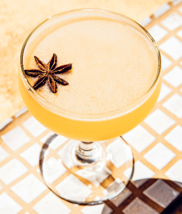 Mezcal cocktail “Perfect Pear”