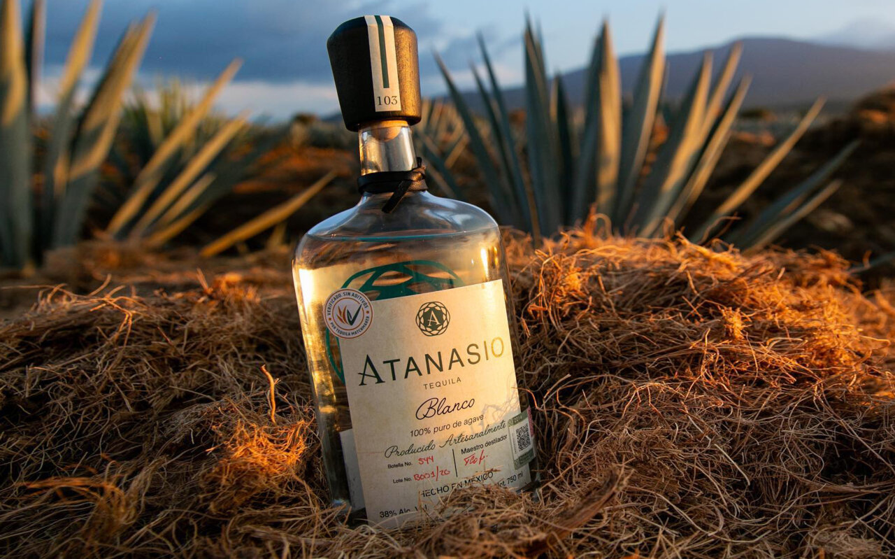 Tequila Atanasio vs 1800 Tequila : Une Confluence de Tradition et d’Excellence
