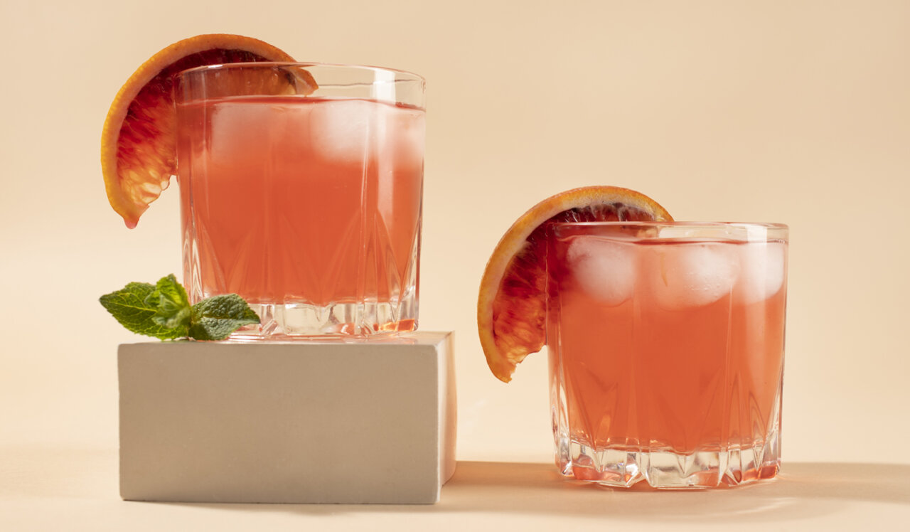 Die Eleganz des Mixens: Der Mezcal Paloma Cocktail